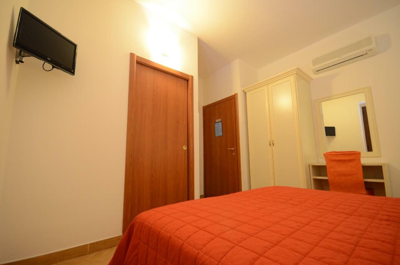Il Piccolo Nido Bed & Breakfast Borgo Montenero Exterior photo